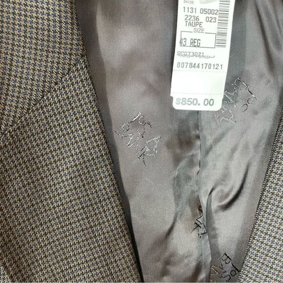 Jos.A.BANK SILK AND WOOL SUITS - Picture 6 of 8